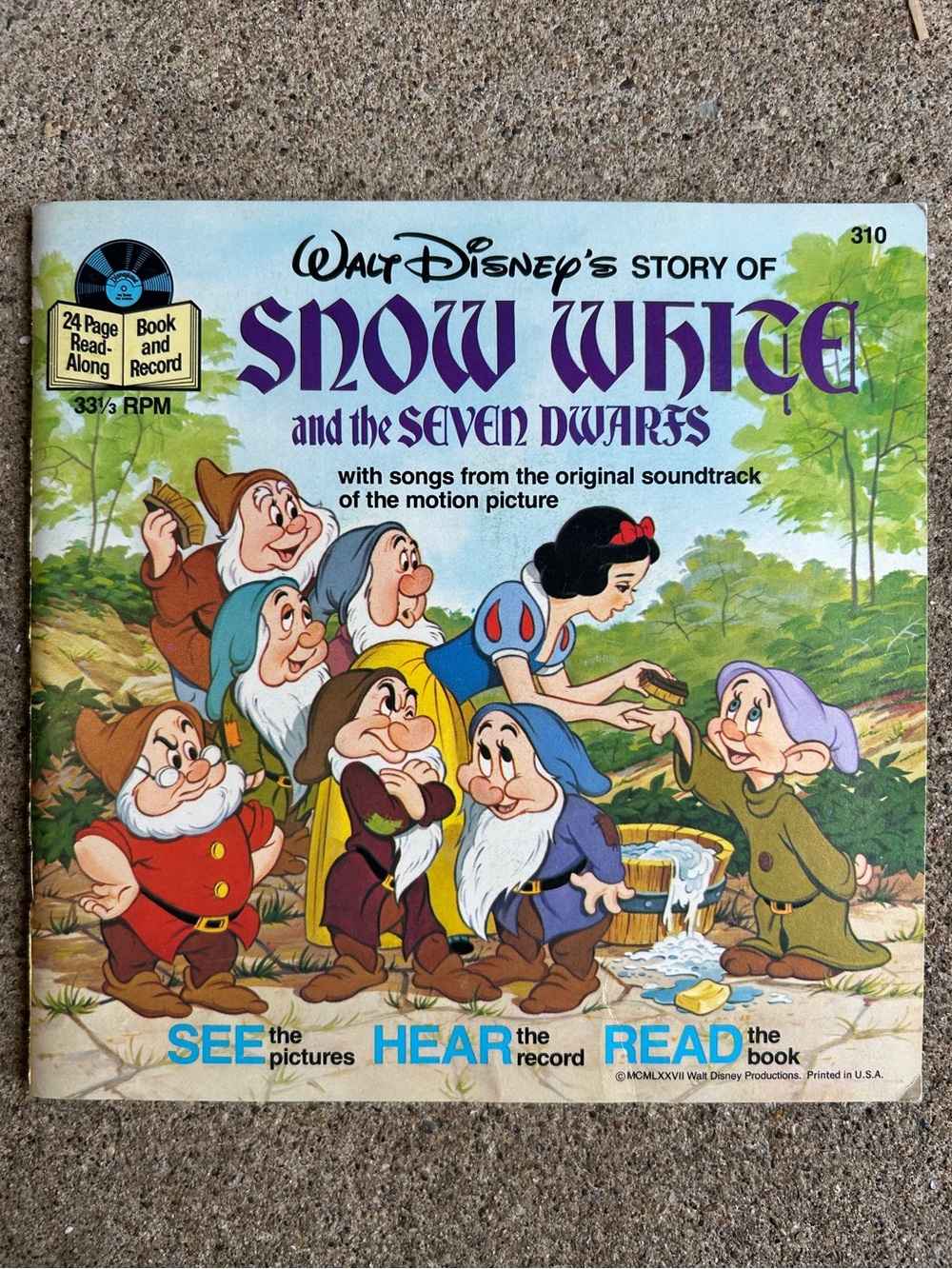 Walt Disney Snow White and the Seven Dwarfs Read-Along Book & Record Vintage